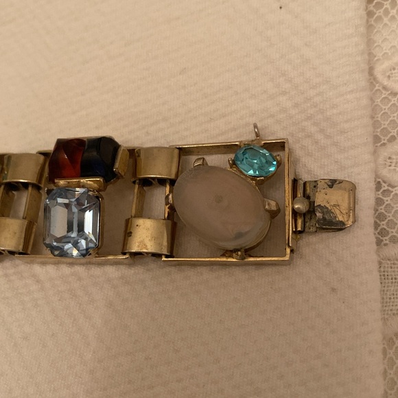 Vintage 1960’s bracelet/clip earrings set - Picture 3 of 8